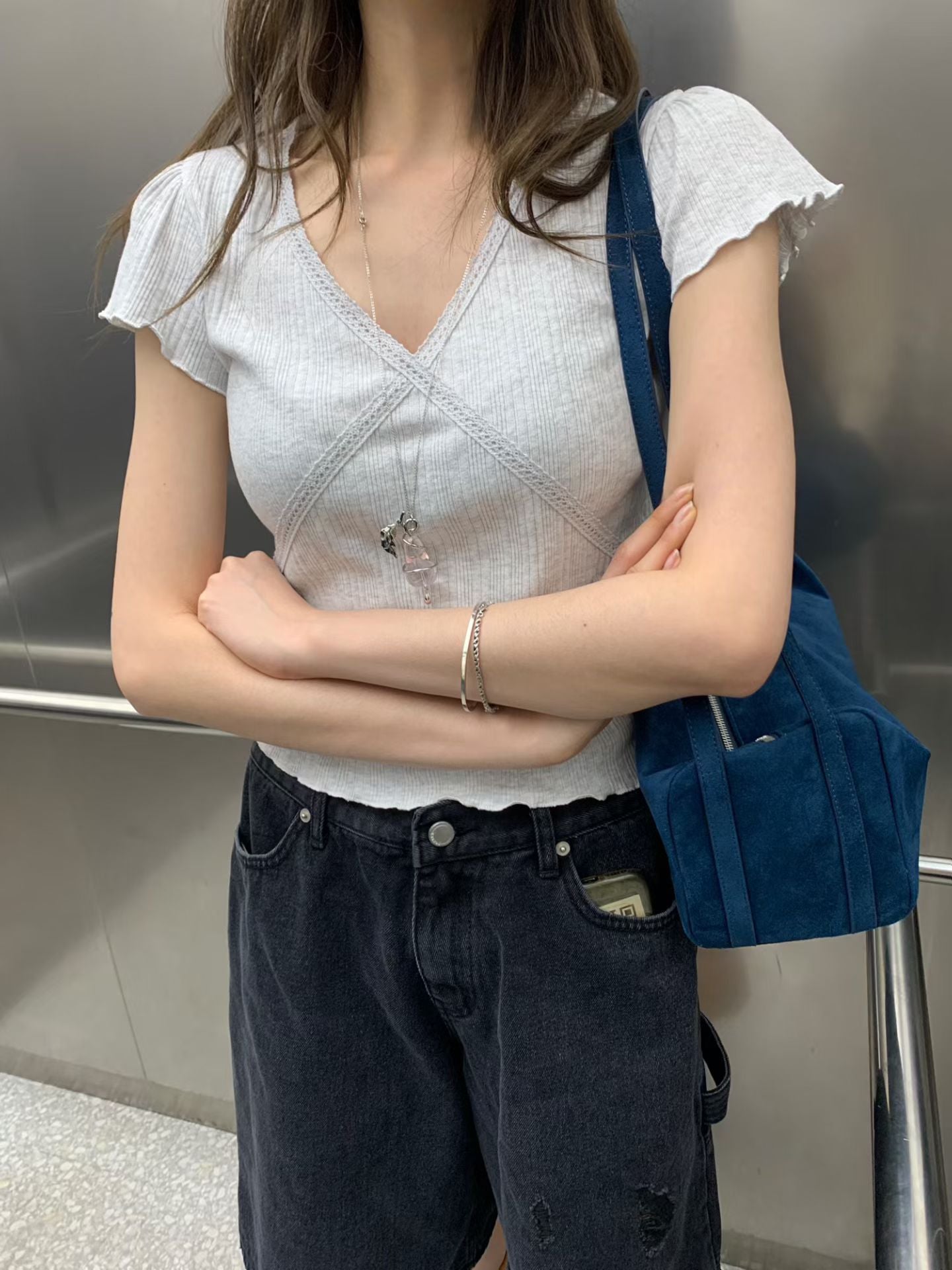 ♡百搭交叉V領顯瘦坑紋上衣♡ (C260656)