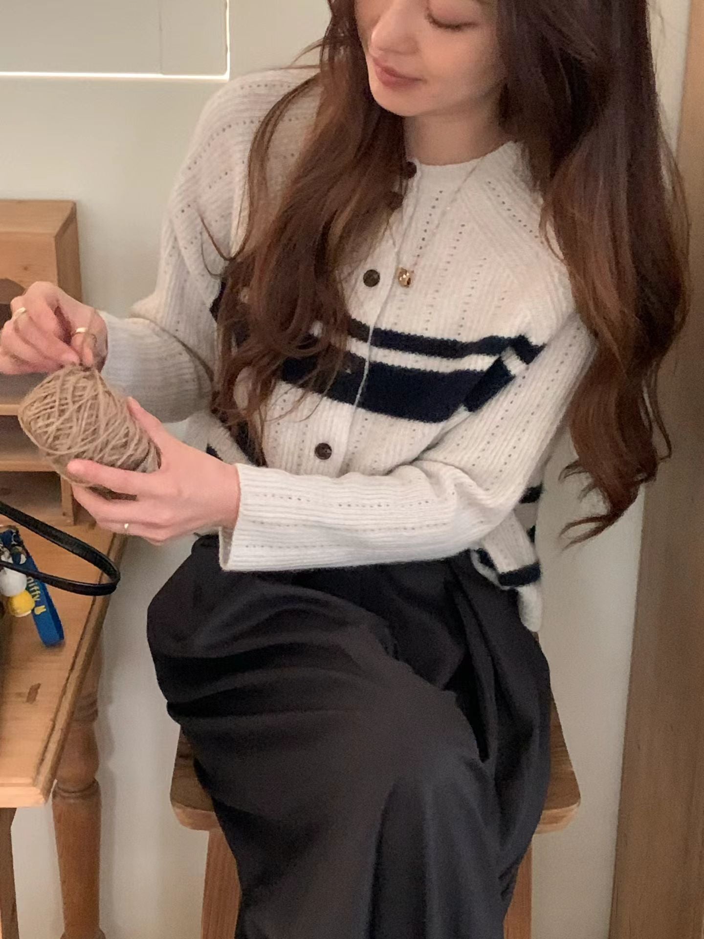 ♡氣質Oni家♡特殊拉格蘭鏤空條紋開衫 (C251136)