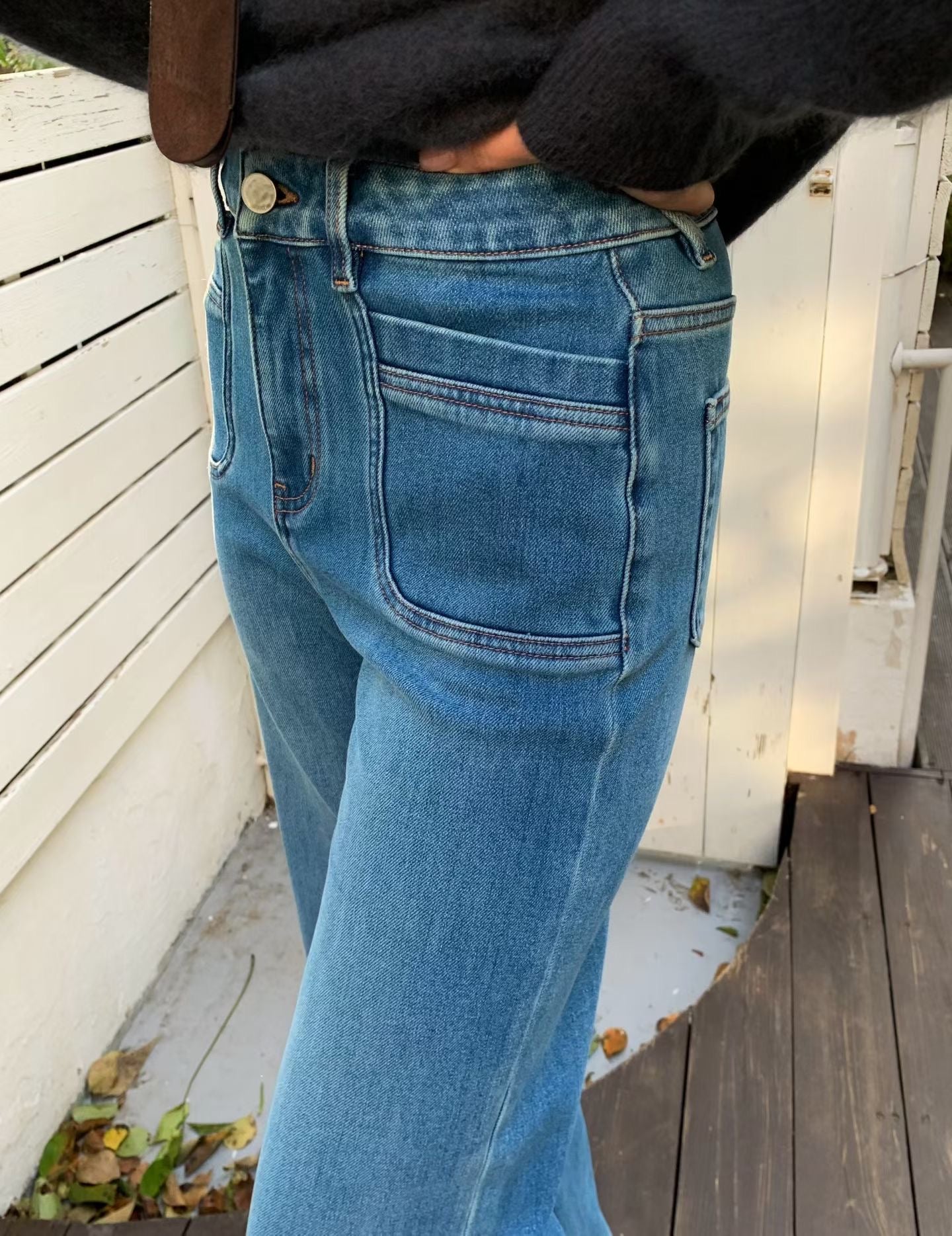 ♡雙口袋修身刷絨微喇叭牛仔褲♡ (C251216)