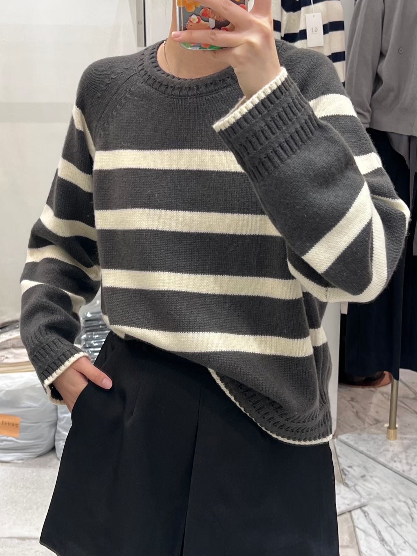 ♡百搭拉格蘭鏤空收邊毛衣♡ (C251131)