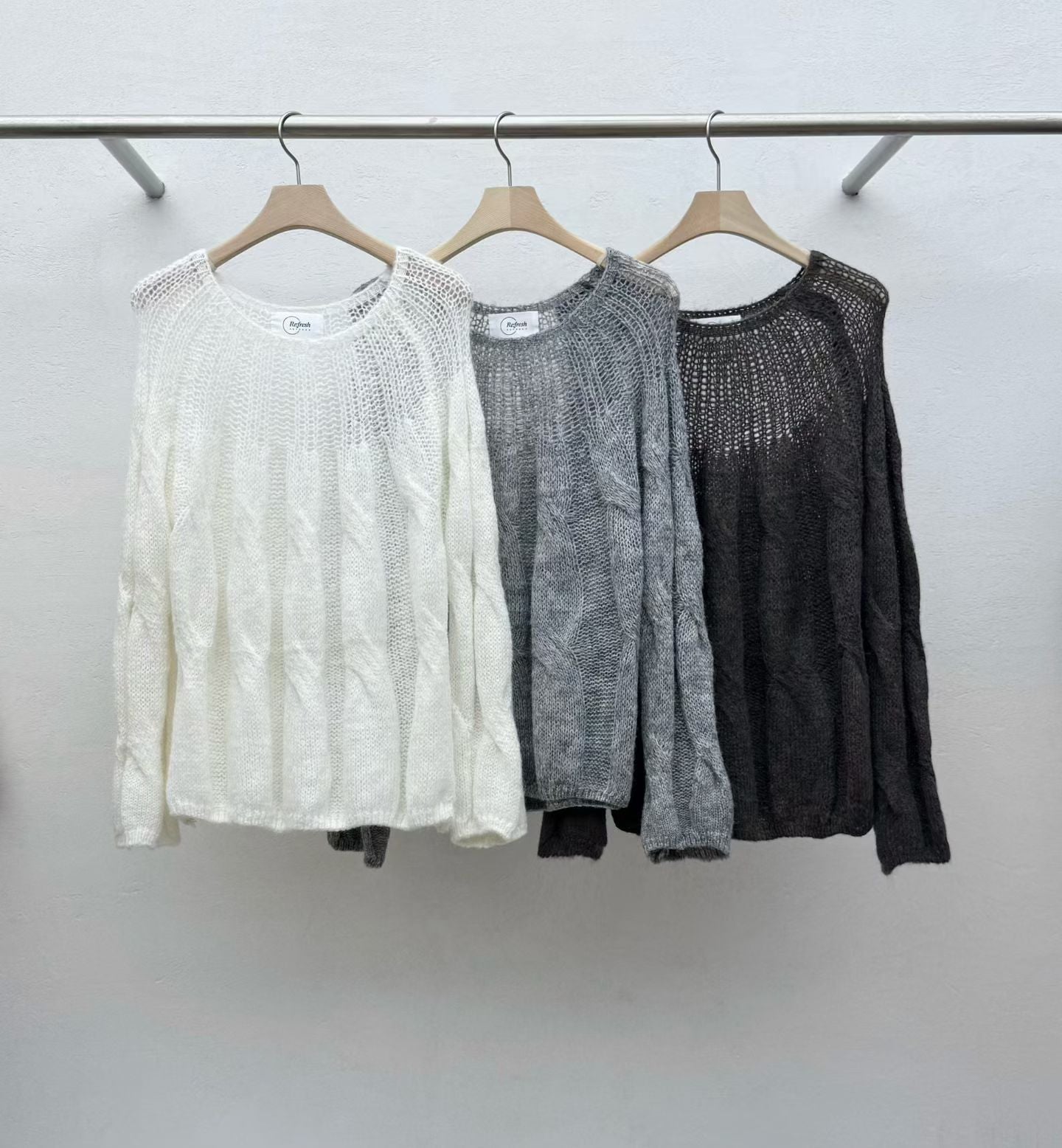 ♡輕柔鏤空麻花寬鬆針織上衣♡ (C251026)