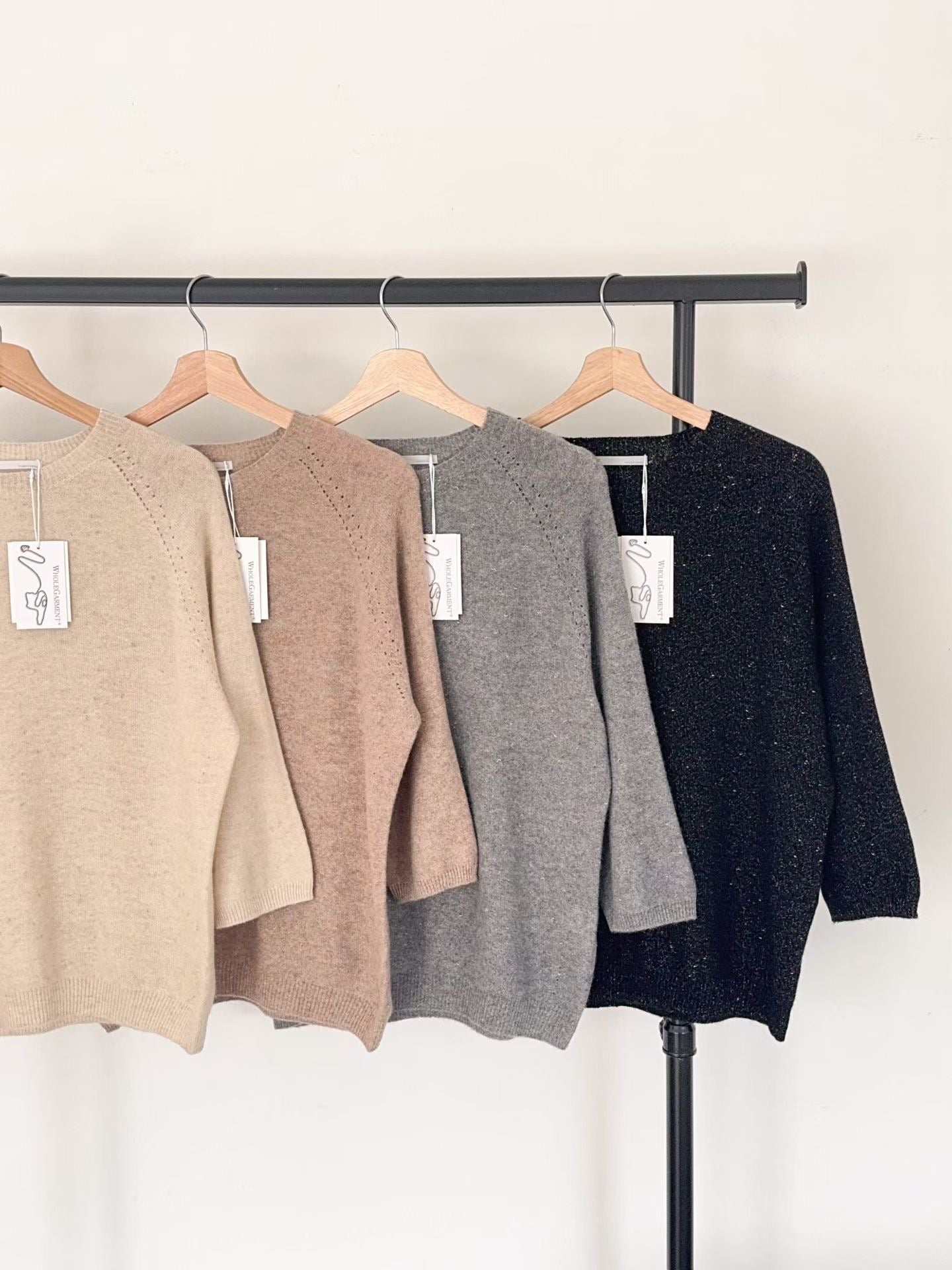 ♡低調微閃一體成型質感毛衣♡ (C251129)