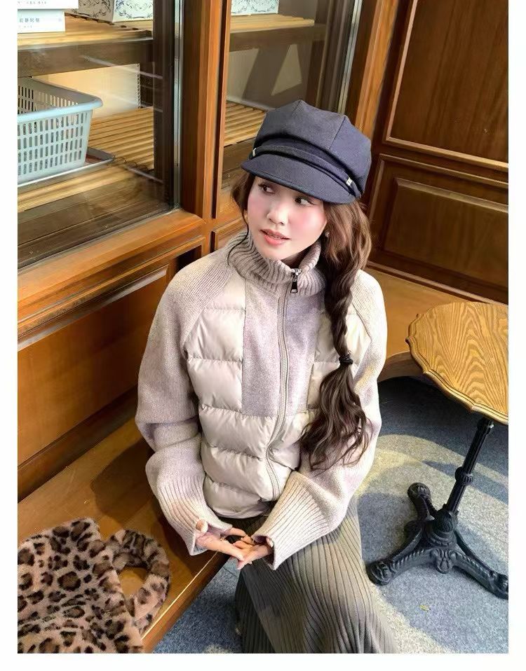 ♡雙材質立領針織拼接羽絨外套♡ (C251275)