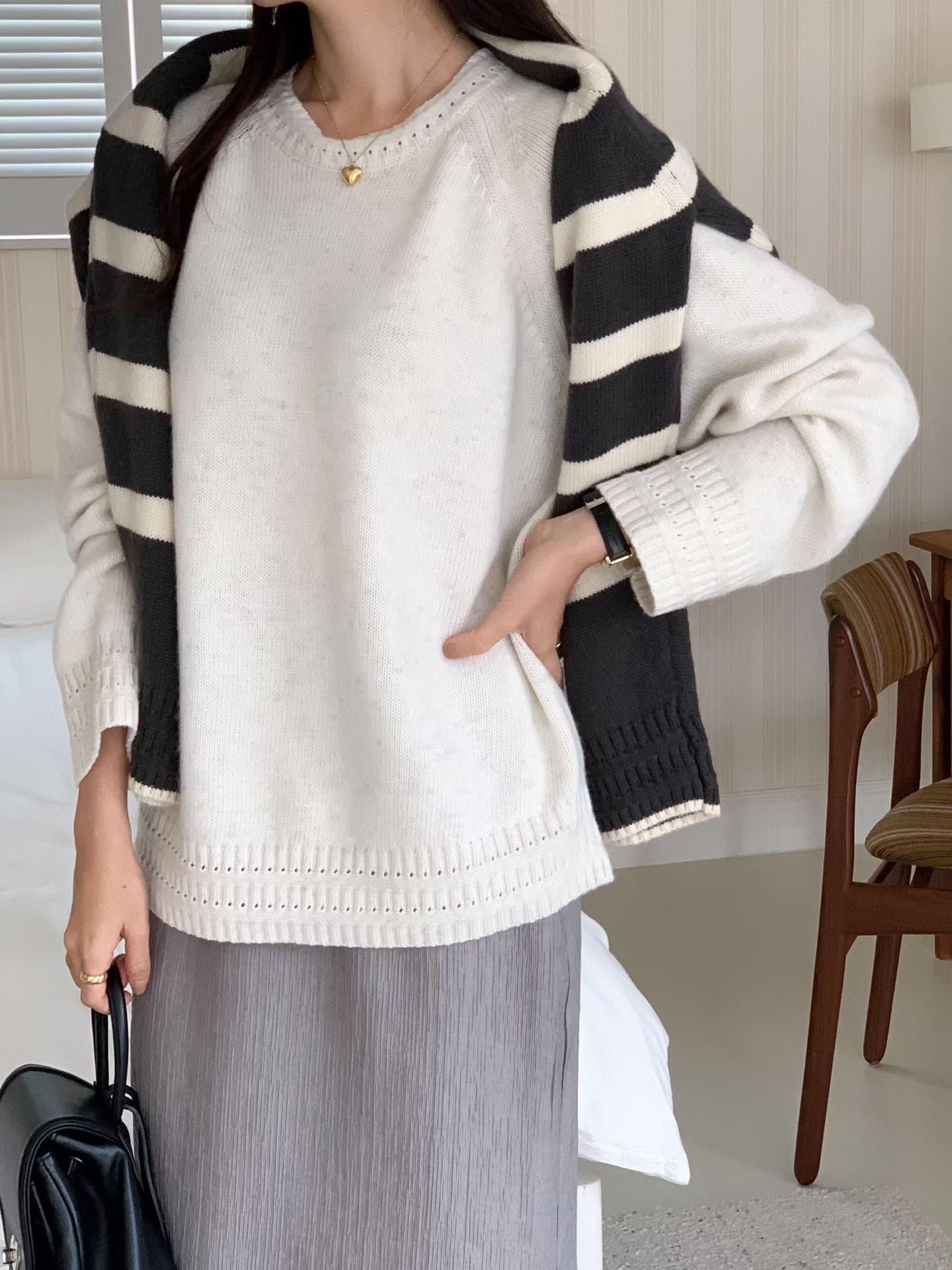 ♡百搭拉格蘭鏤空收邊毛衣♡ (C251131)