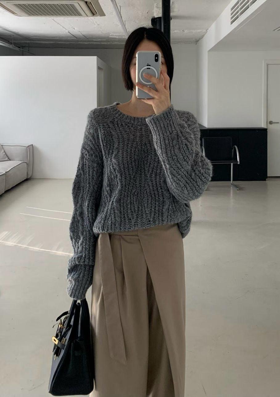 ♡冬日軟慵麻花洞洞毛衣♡ (C251229)