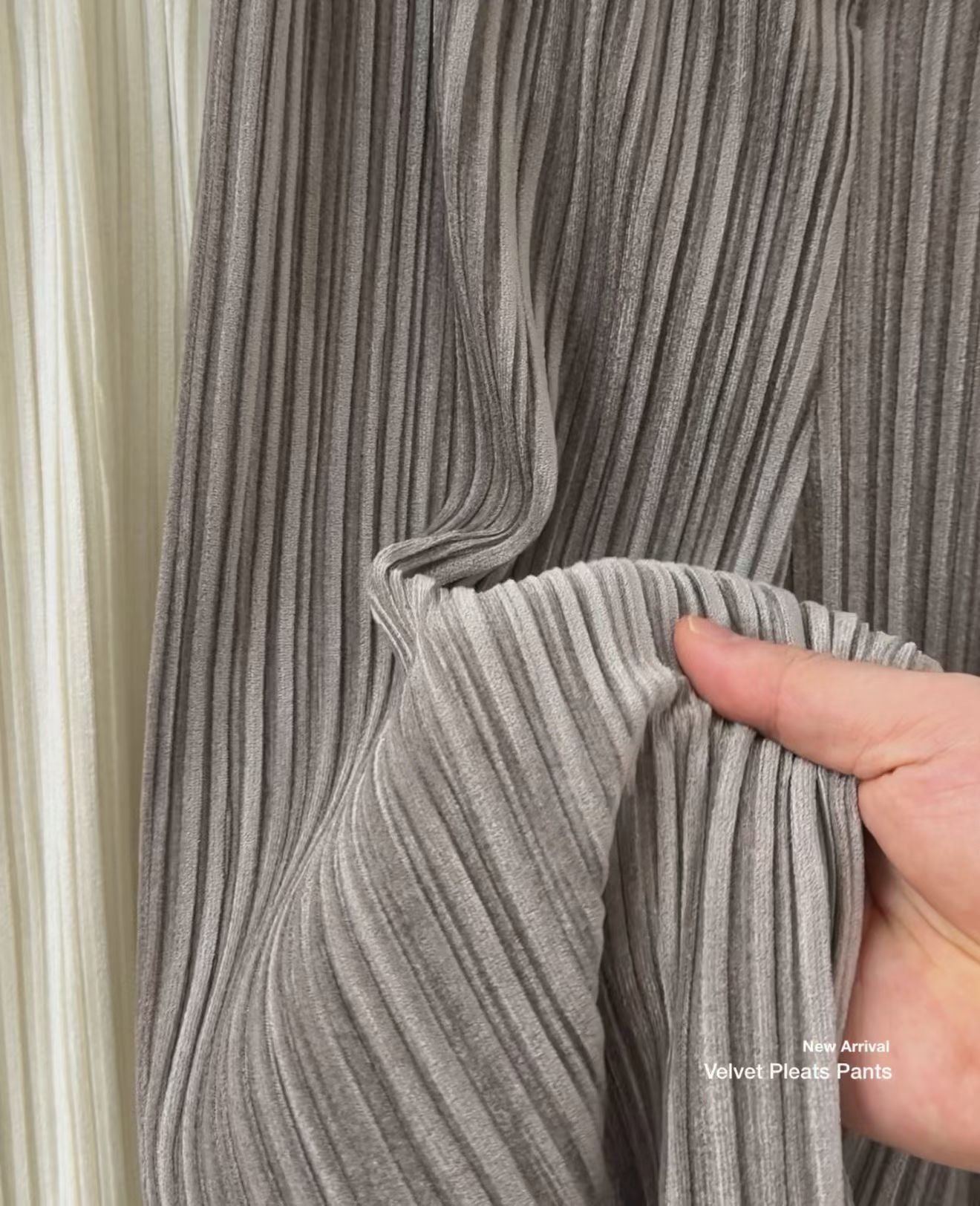 ♡天鵝絨細褶高垂感顯瘦寬褲♡ (C251251)