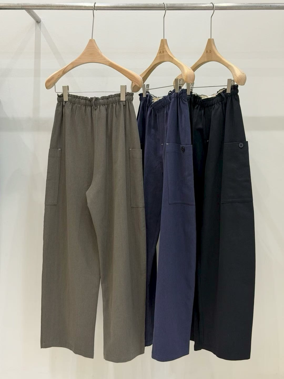 ♡率性舒適微工裝寬版彎刀褲♡ (C251161)