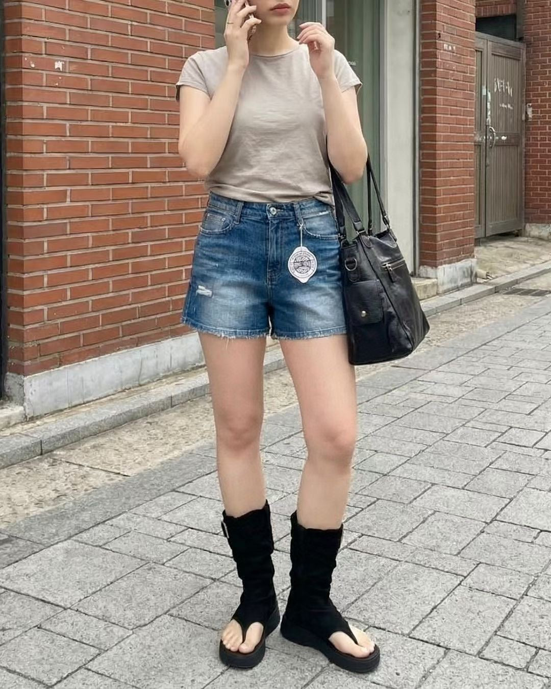 ♡復古水洗破損設計牛仔短褲♡ (C260418)