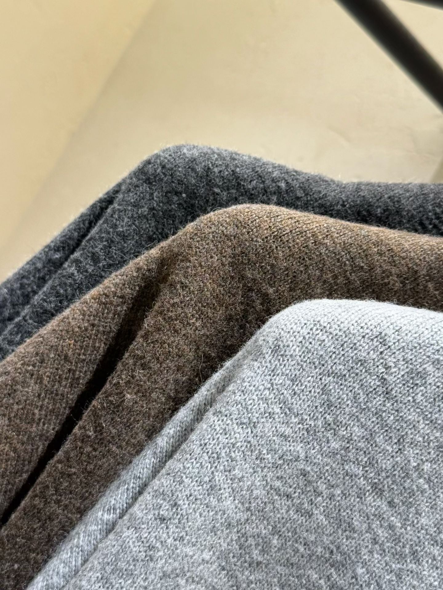 ♡秋冬必備~質感輕暖多功能披肩♡ (C251049)