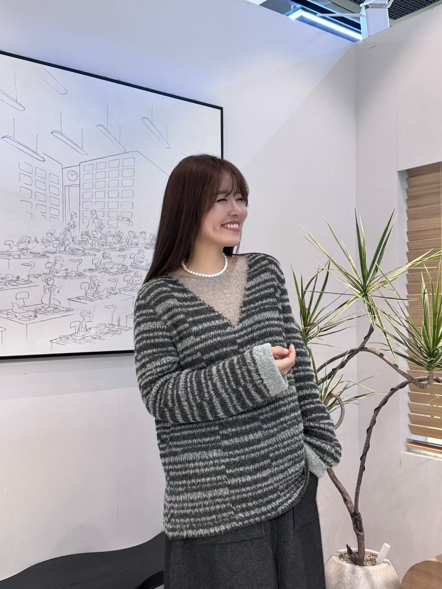 ♡輕柔蓬鬆拼紗感條紋毛衣♡ (C251240)